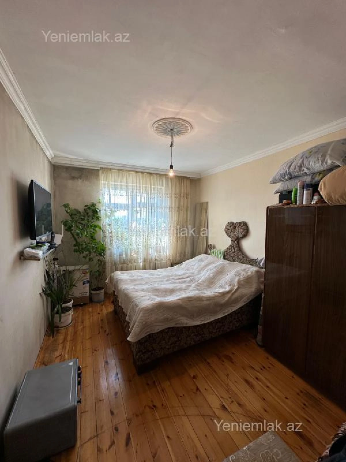 Satılır 4 otaqlı köhnə tikili 90 m²