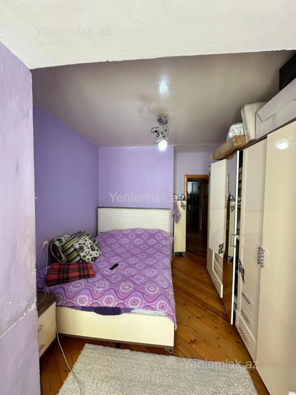 Satılır 4 otaqlı köhnə tikili 90 m²