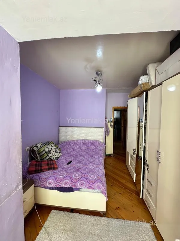 Satılır 4 otaqlı köhnə tikili 90 m²