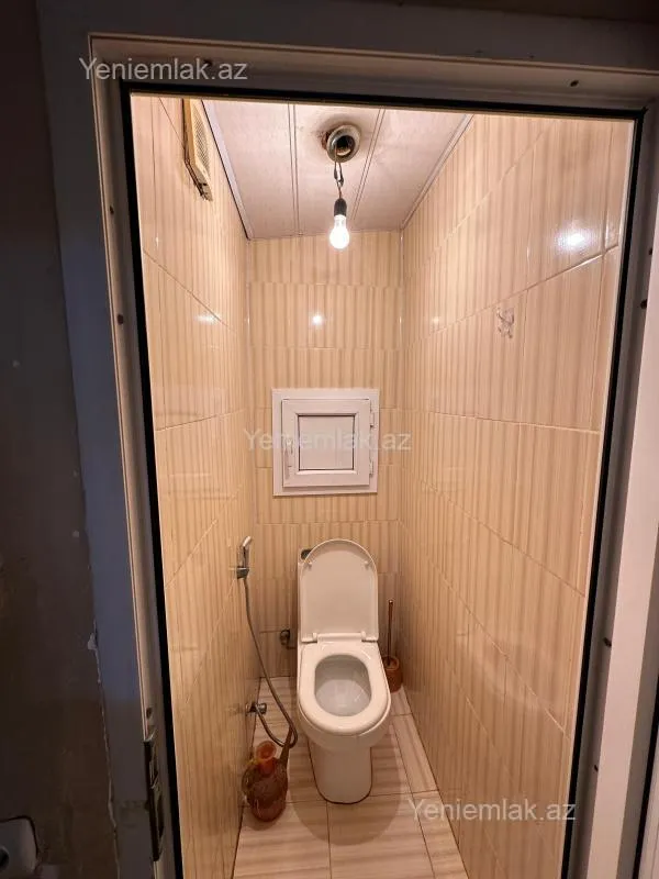 Satılır 4 otaqlı köhnə tikili 90 m²