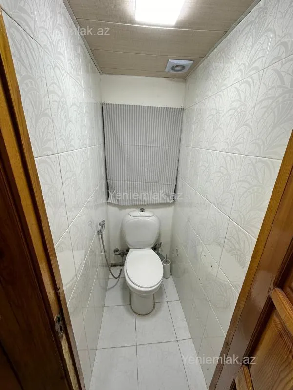 Satılır 2 otaqlı köhnə tikili 55 m²