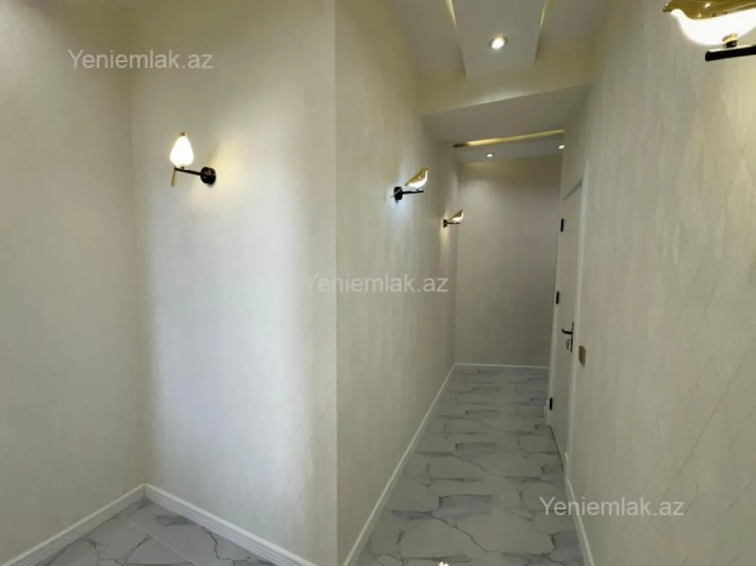 Satılır 2 otaqlı yeni tikili 62 m²