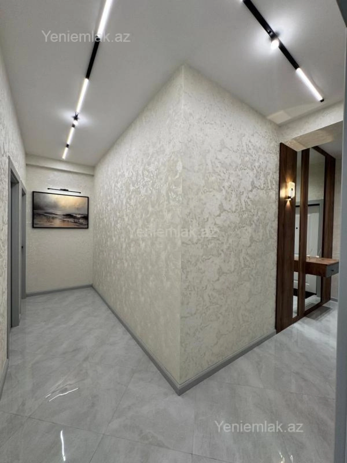 Satılır 2 otaqlı yeni tikili 83 m²