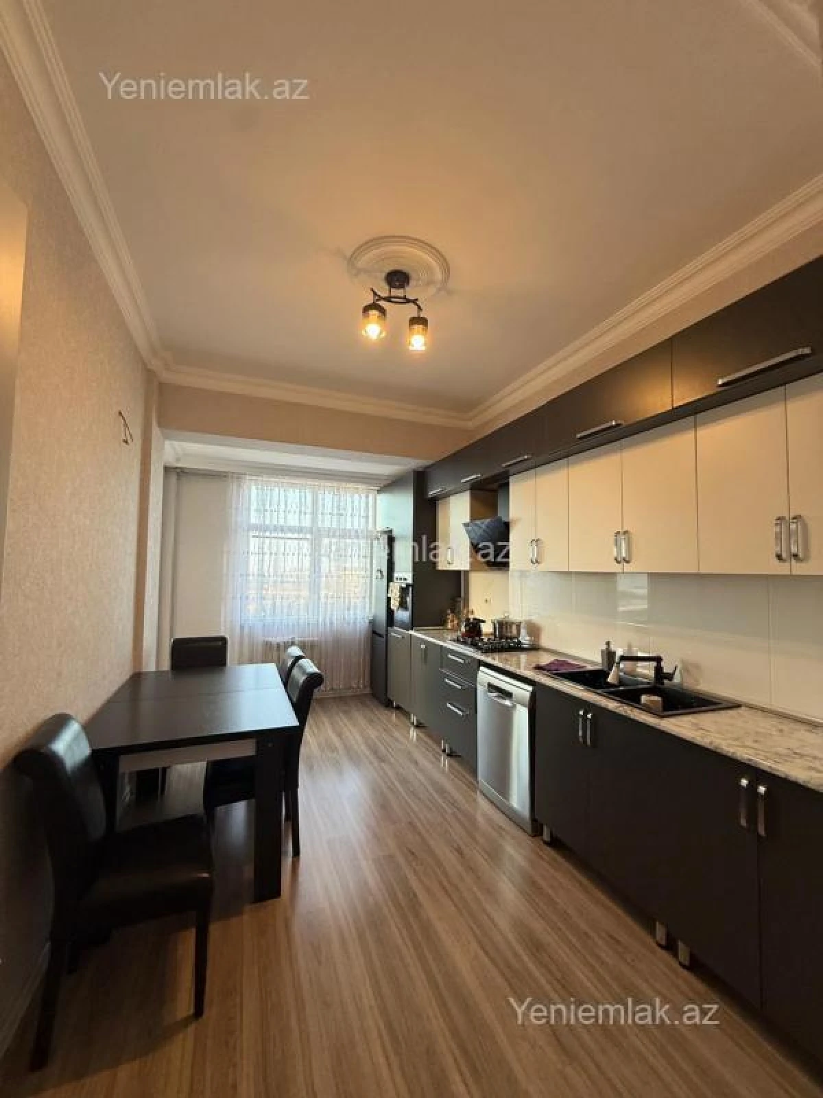 Satılır 3 otaqlı yeni tikili 102 m²