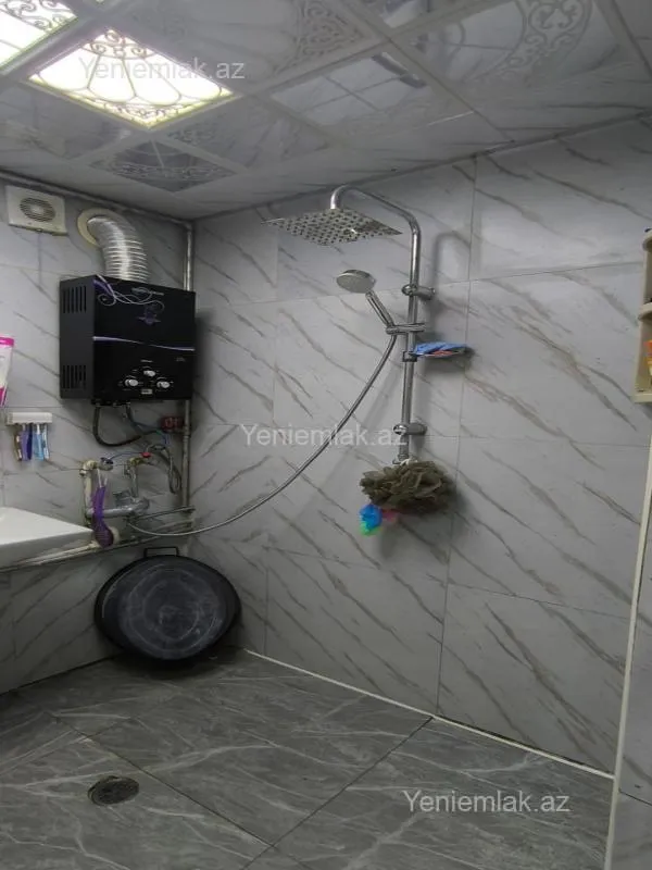 Satılır 2 otaqlı köhnə tikili 48 m²