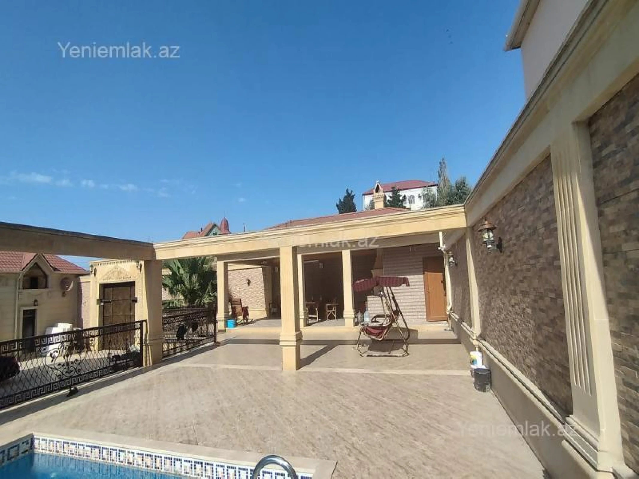 Satılır 6 otaqlı həyət evi 450 m²