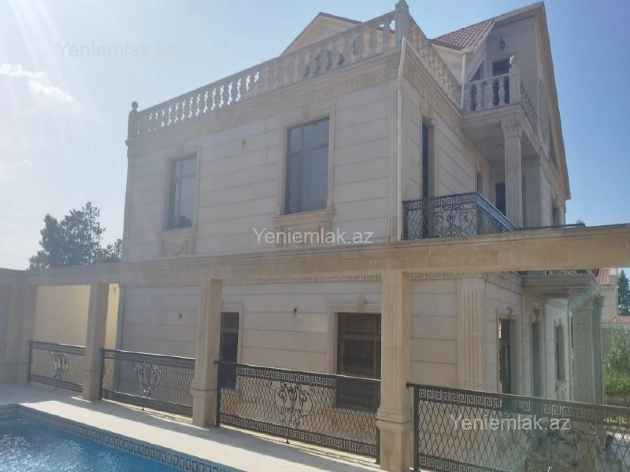 Satılır 6 otaqlı həyət evi 450 m²
