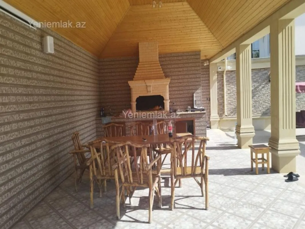 Satılır 6 otaqlı həyət evi 450 m²