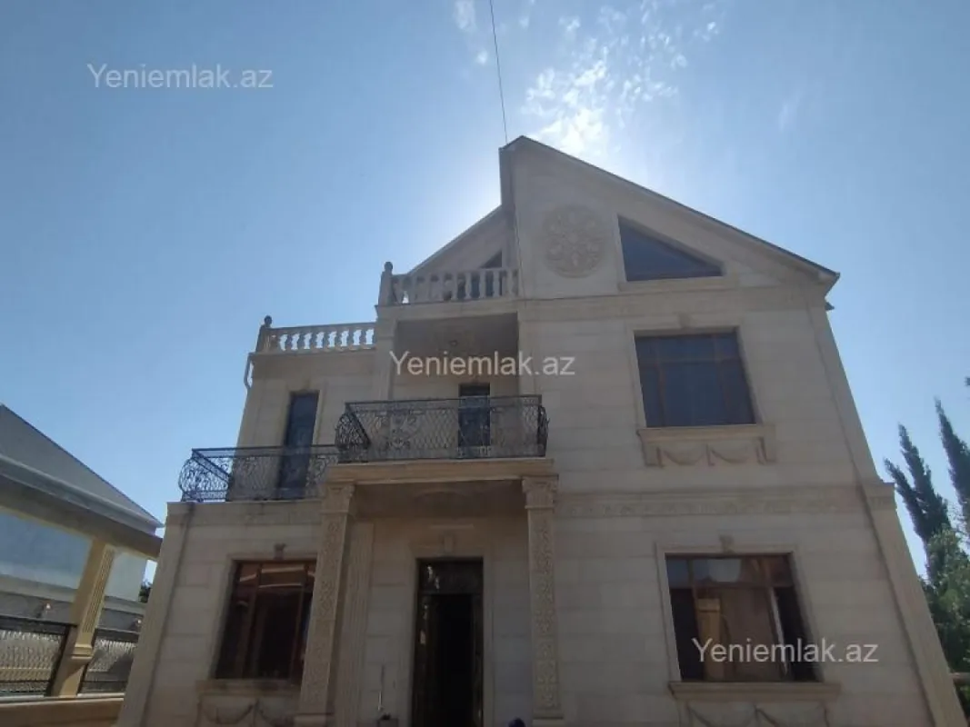 Satılır 6 otaqlı həyət evi 450 m²