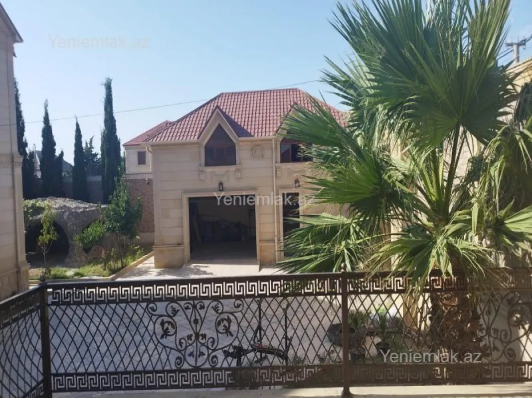 Satılır 6 otaqlı həyət evi 450 m²