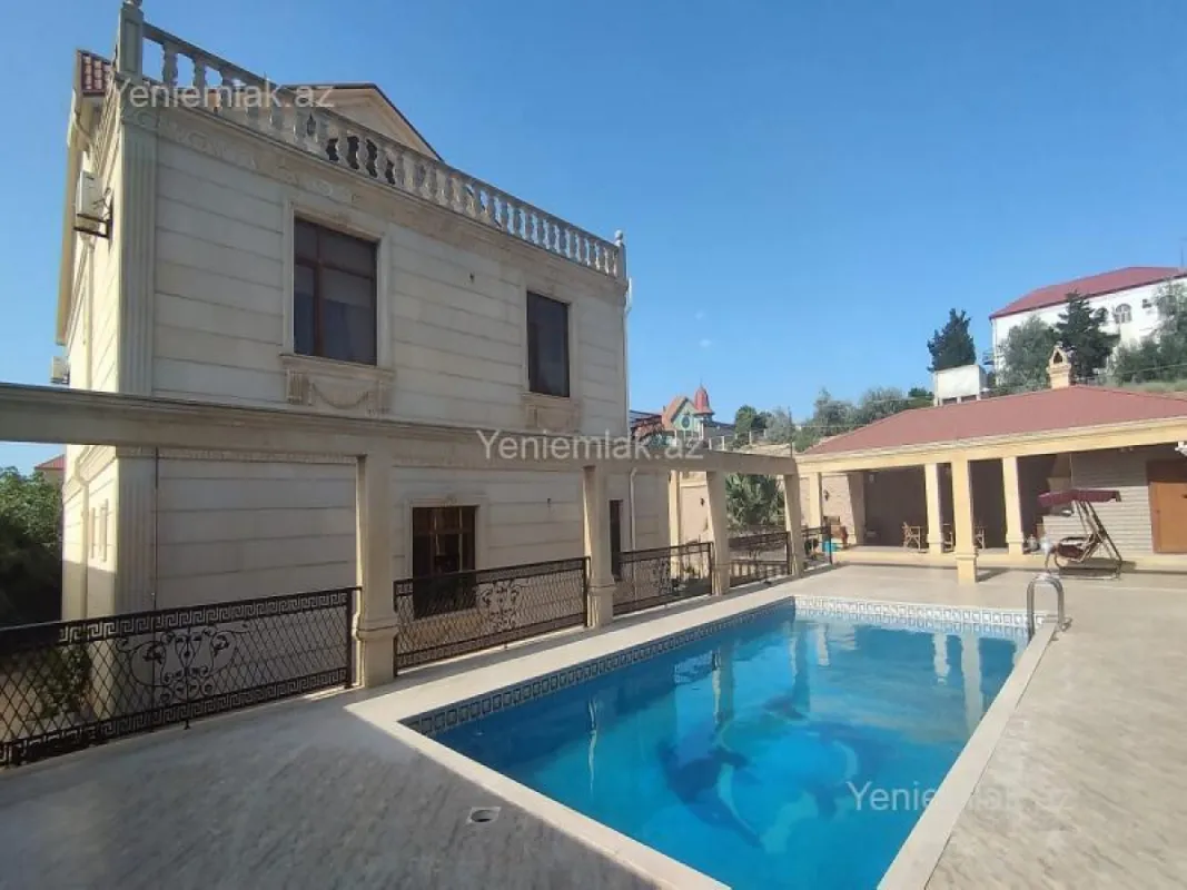 Satılır 6 otaqlı həyət evi 450 m²