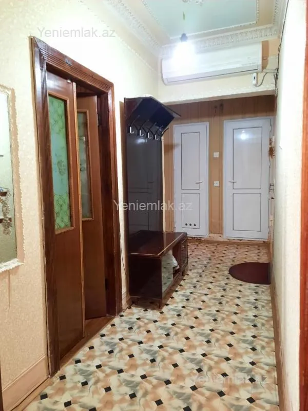 Satılır 2 otaqlı köhnə tikili 56 m²