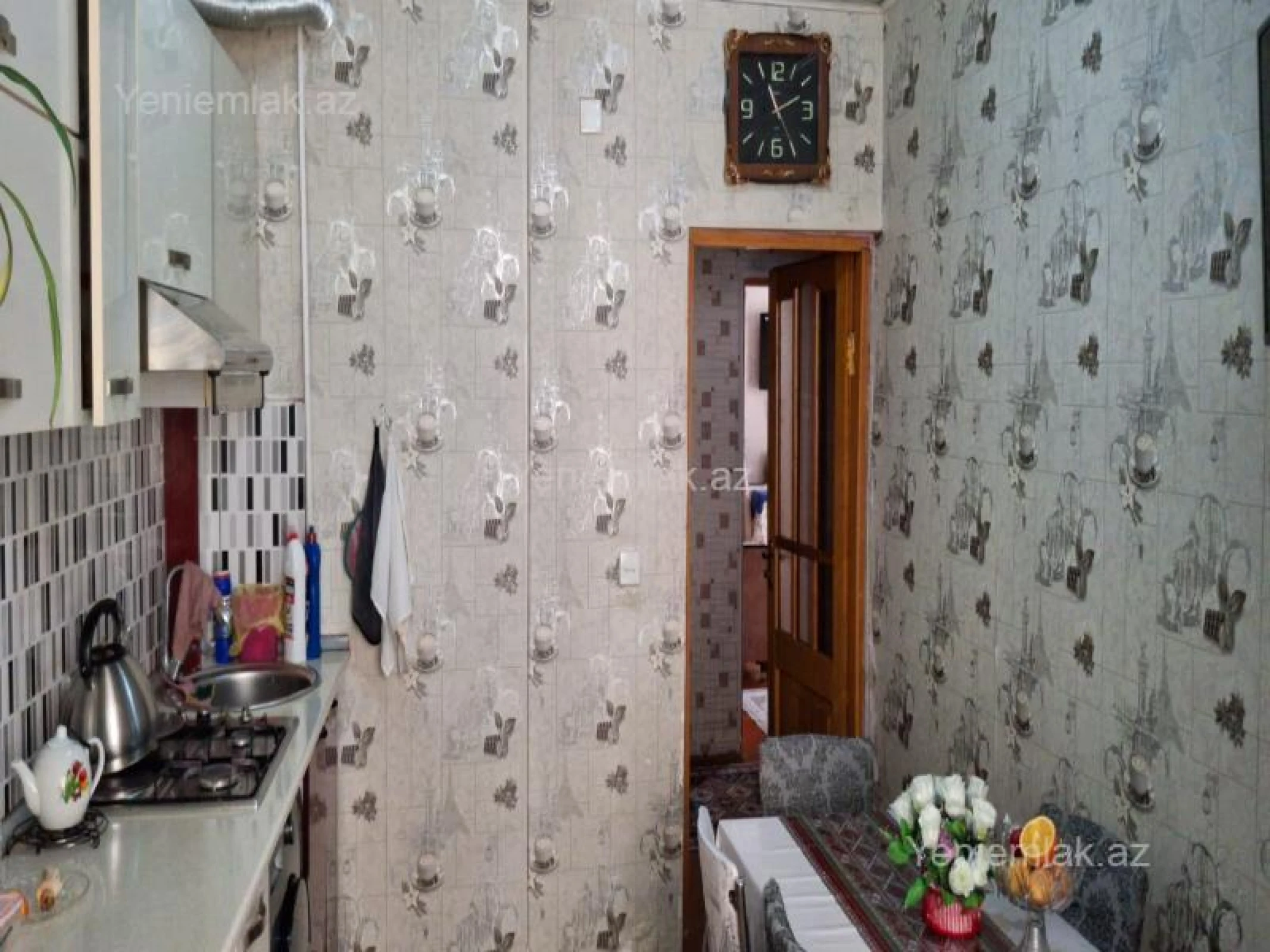 Satılır 3 otaqlı köhnə tikili 70 m²