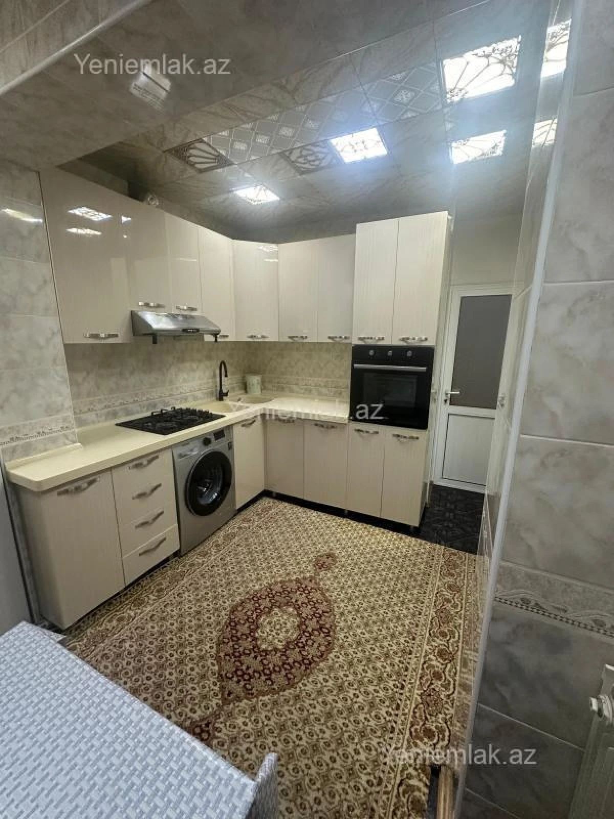 Satılır 5 otaqlı köhnə tikili 120 m²