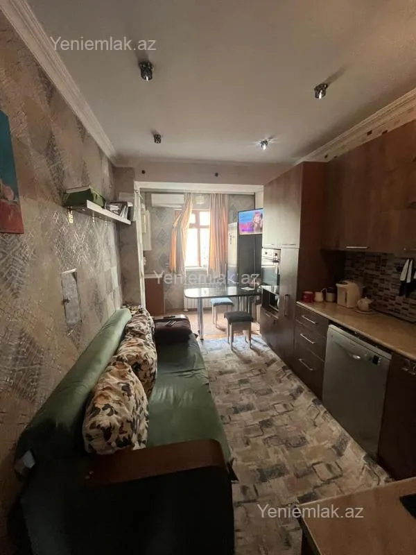Satılır 3 otaqlı yeni tikili 85 m²