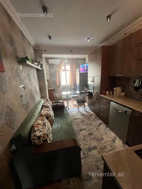 Satılır 3 otaqlı yeni tikili 85 m²