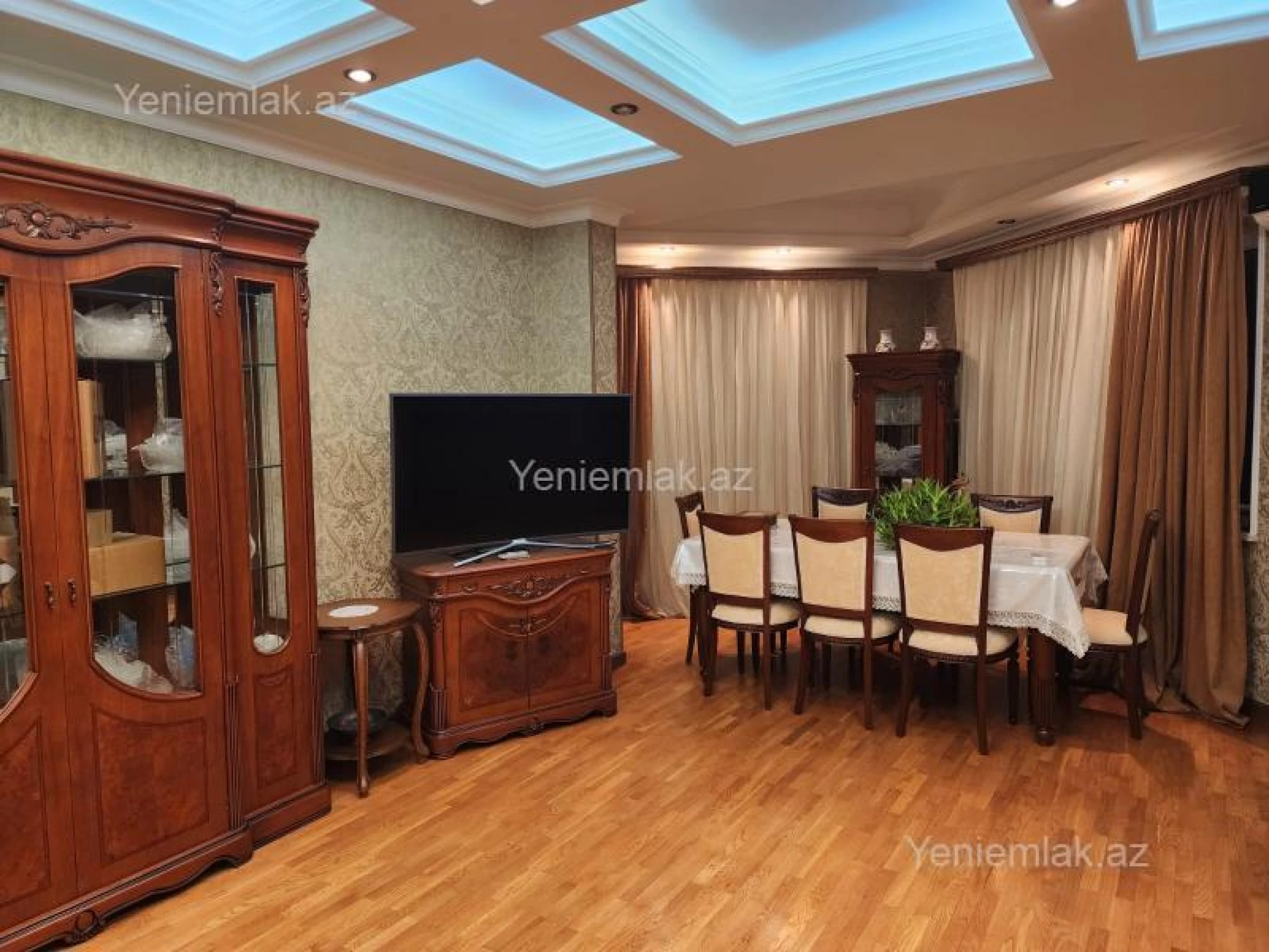 Satılır 5 otaqlı yeni tikili 210 m²