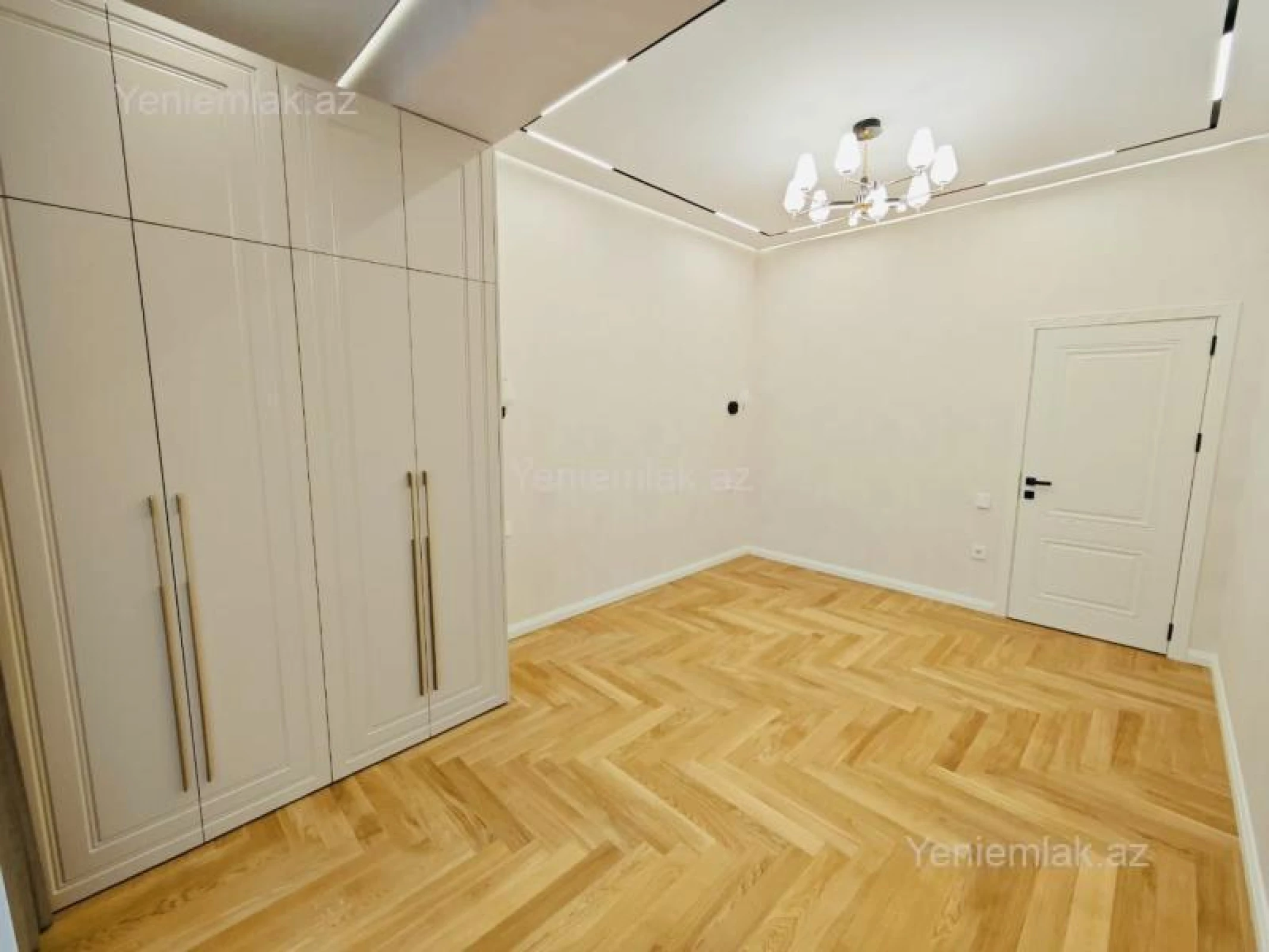 Satılır 2 otaqlı yeni tikili 85 m²