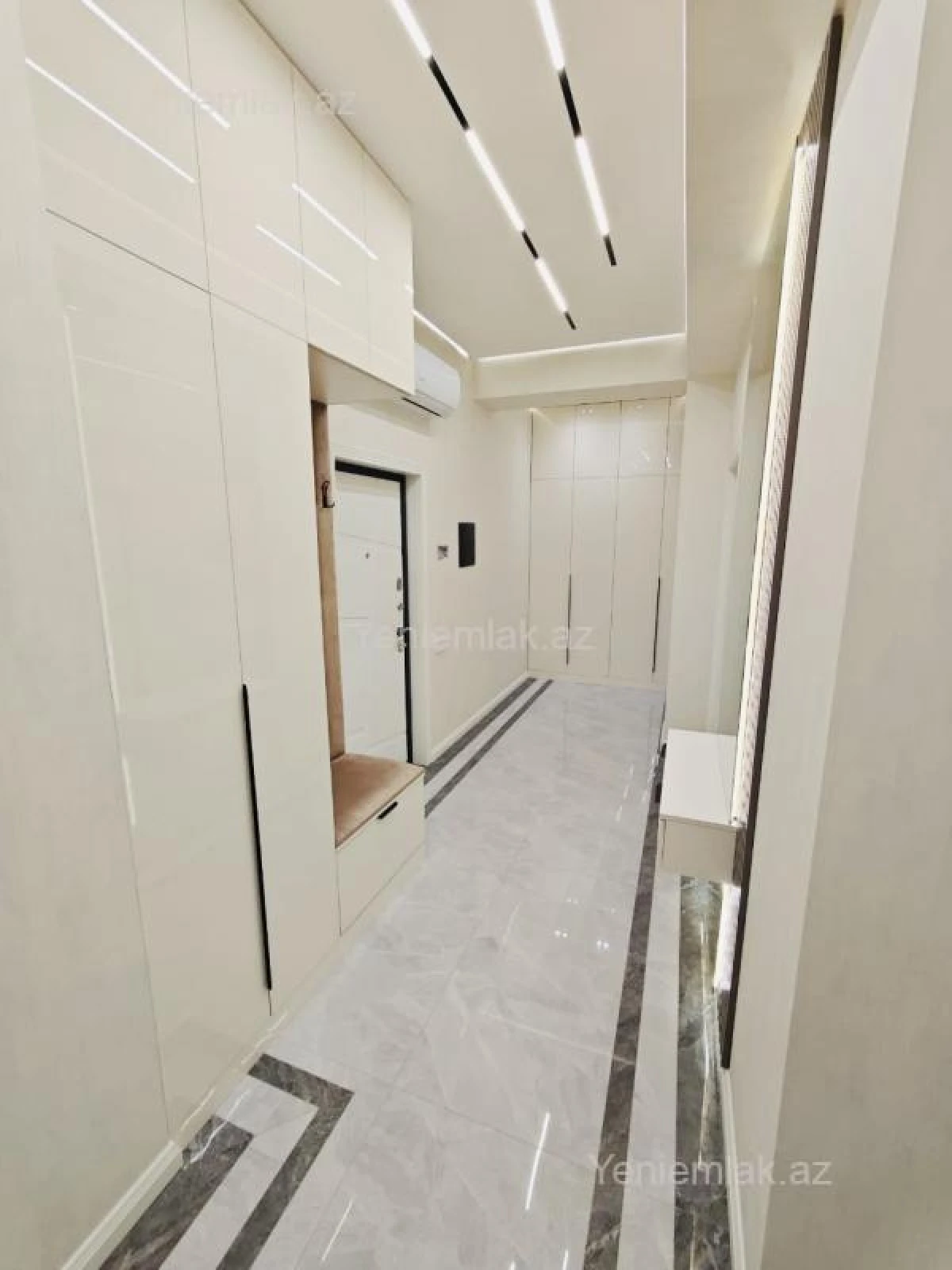 Satılır 2 otaqlı yeni tikili 85 m²