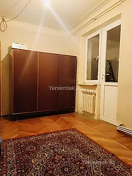 Satılır 3 otaqlı köhnə tikili 60 m²