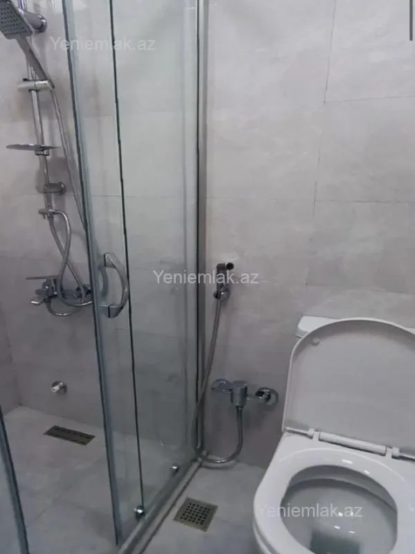 Satılır 3 otaqlı köhnə tikili 60 m²