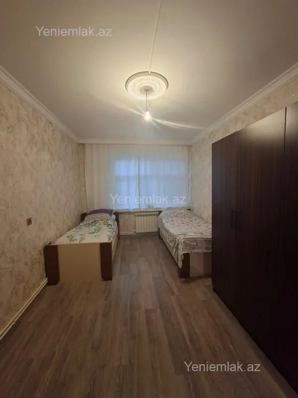 Satılır 3 otaqlı köhnə tikili 65 m²
