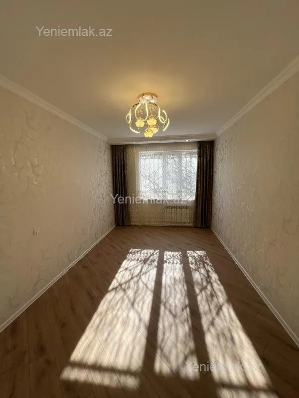 Satılır 2 otaqlı köhnə tikili 50 m²