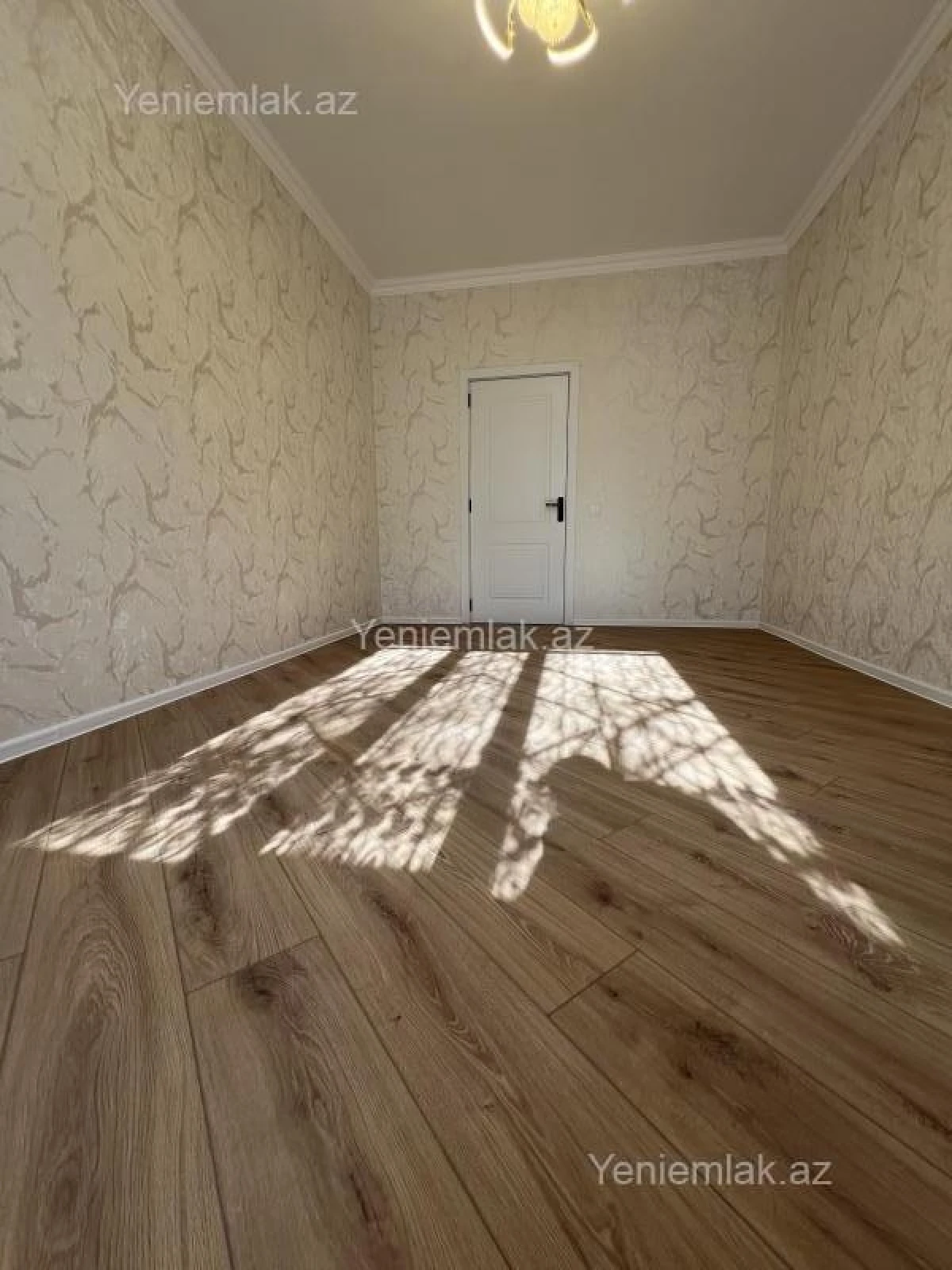 Satılır 2 otaqlı köhnə tikili 50 m²