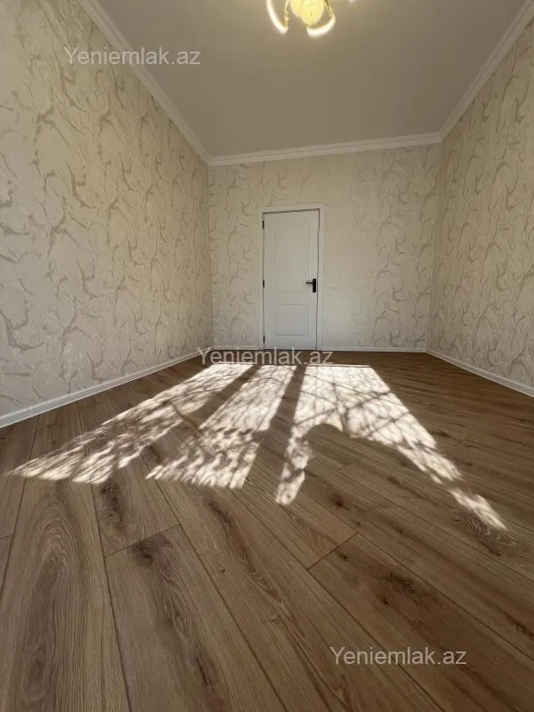 Satılır 2 otaqlı köhnə tikili 50 m²