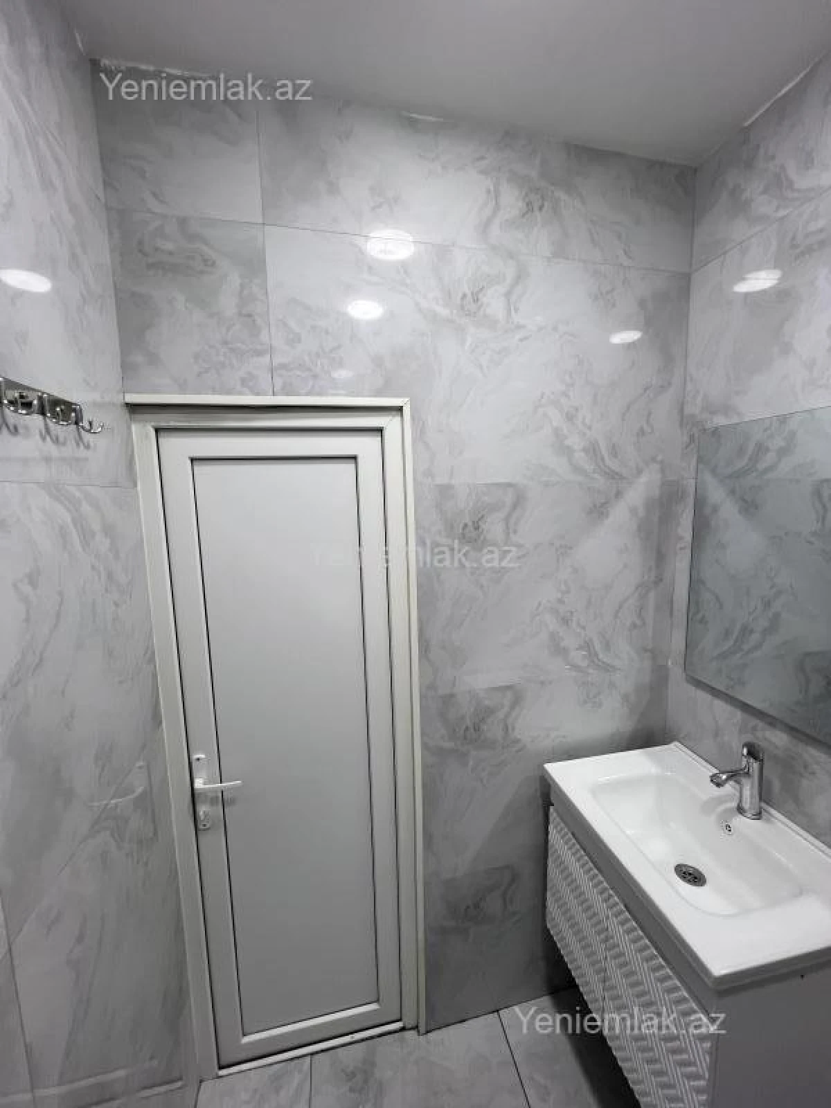 Satılır 2 otaqlı köhnə tikili 50 m²