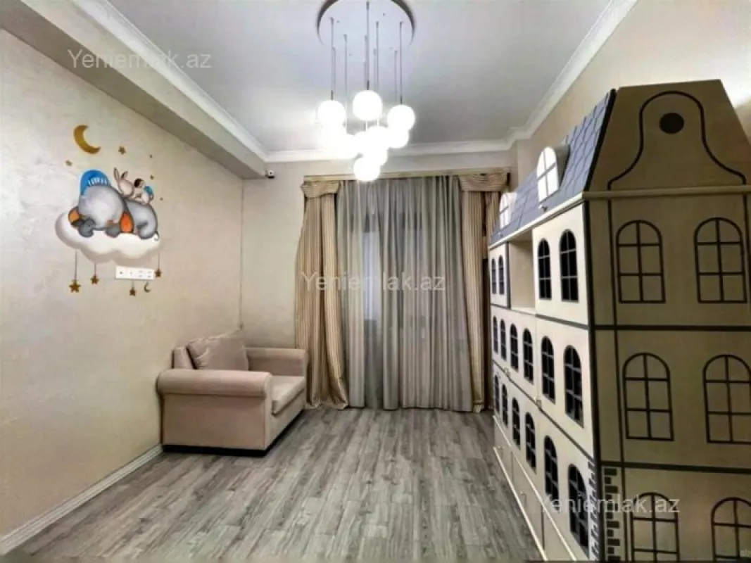 Satılır 4 otaqlı yeni tikili 205 m²