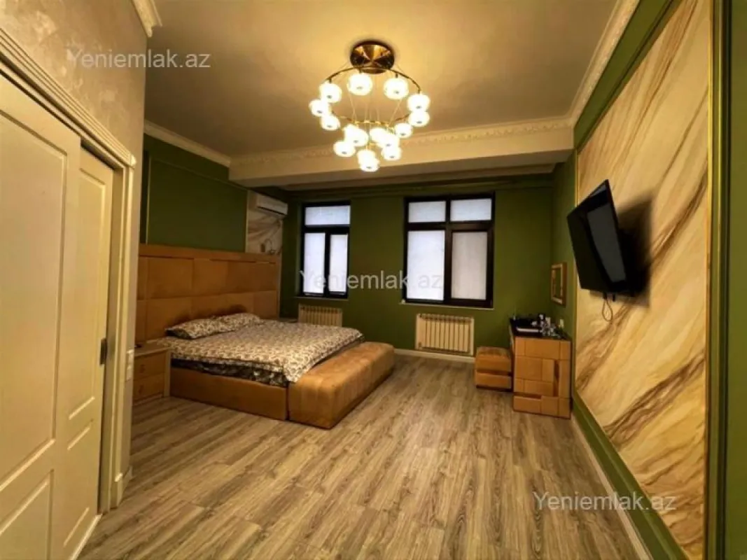 Satılır 4 otaqlı yeni tikili 205 m²