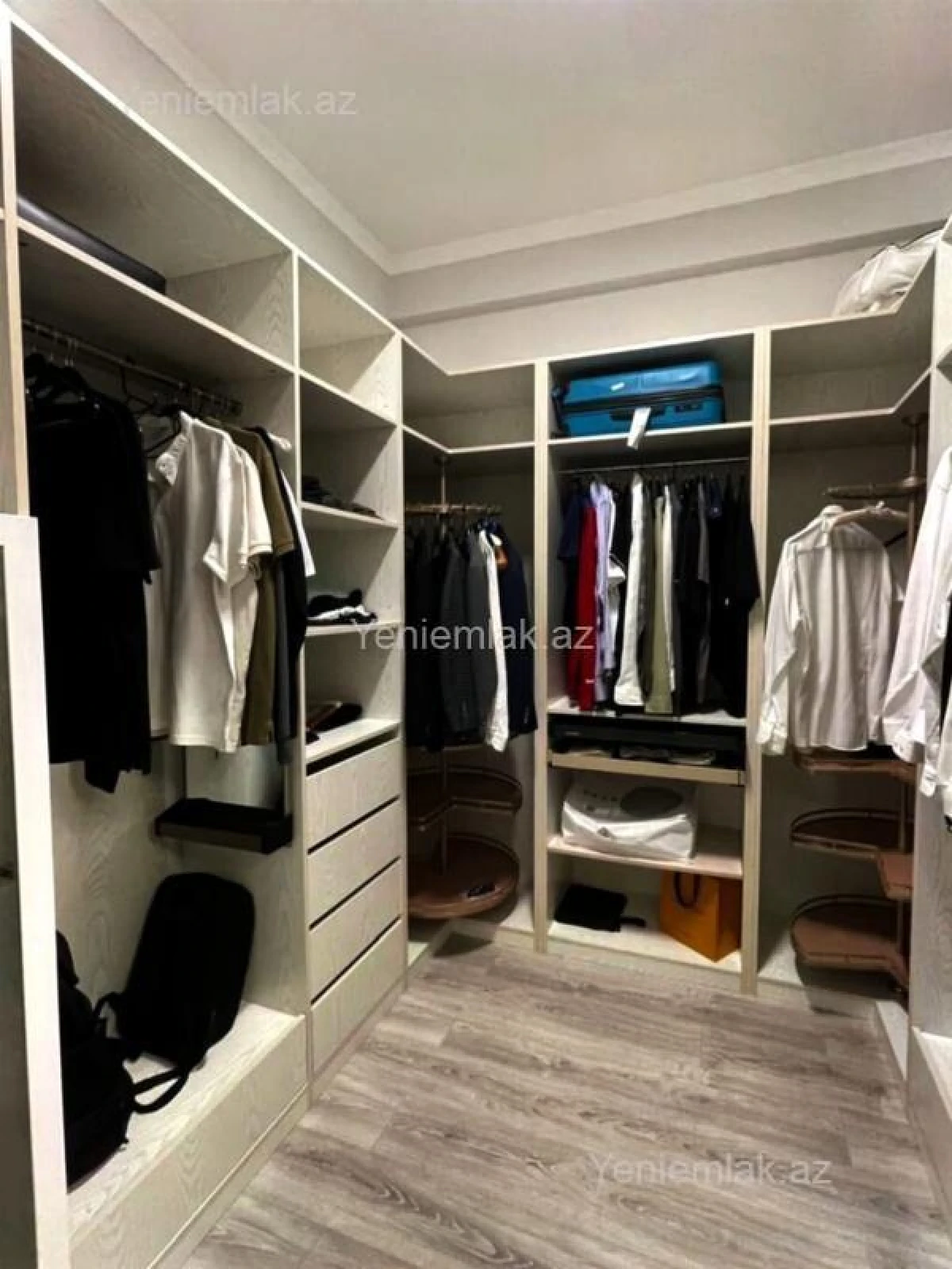 Satılır 4 otaqlı yeni tikili 205 m²