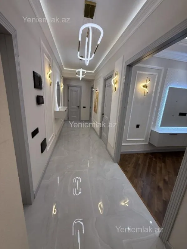 Satılır 3 otaqlı yeni tikili 87 m²