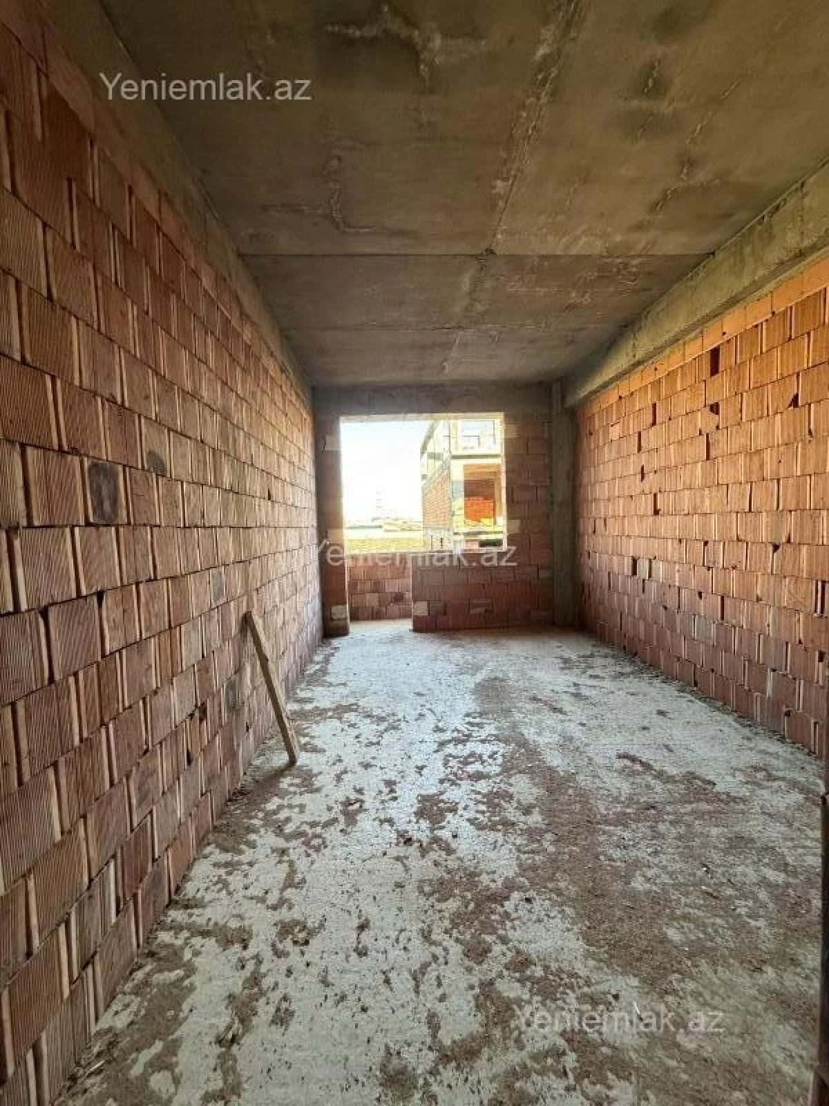 Satılır 1 otaqlı yeni tikili 35 m²