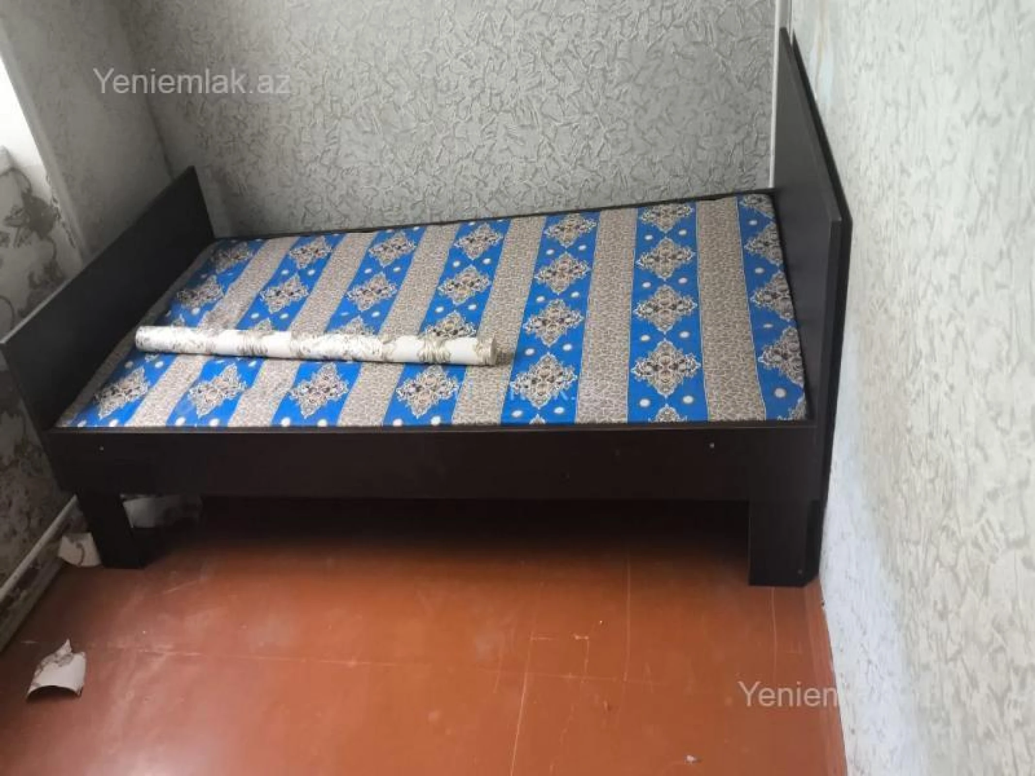 Satılır 2 otaqlı köhnə tikili 50 m²