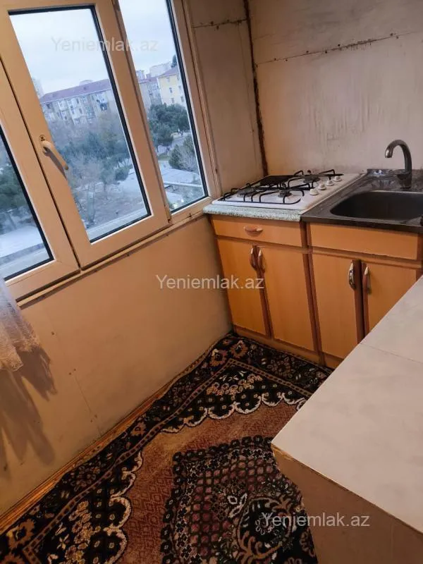 Satılır 2 otaqlı köhnə tikili 50 m²