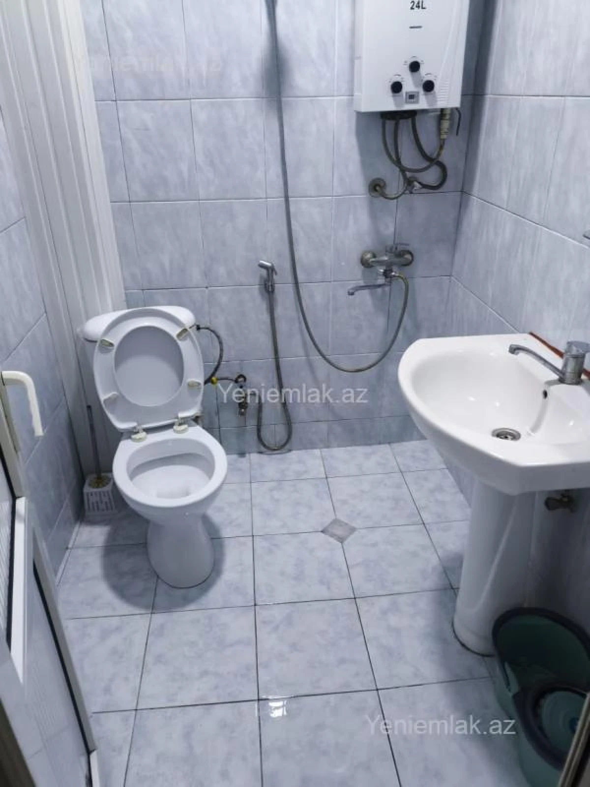 Satılır 2 otaqlı köhnə tikili 50 m²