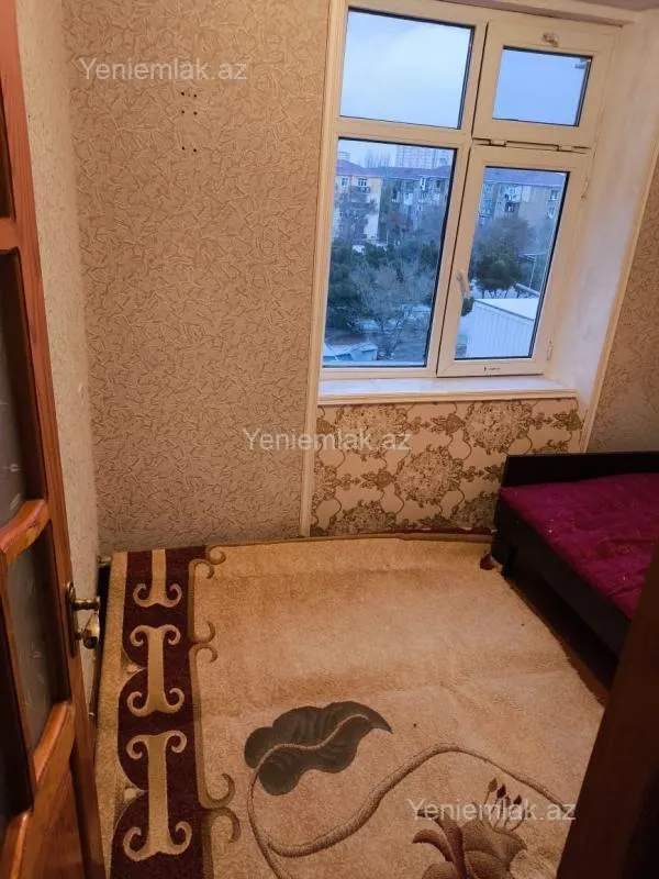 Satılır 2 otaqlı köhnə tikili 50 m²
