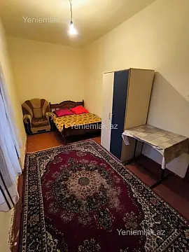 Satılır 2 otaqlı köhnə tikili 50 m²