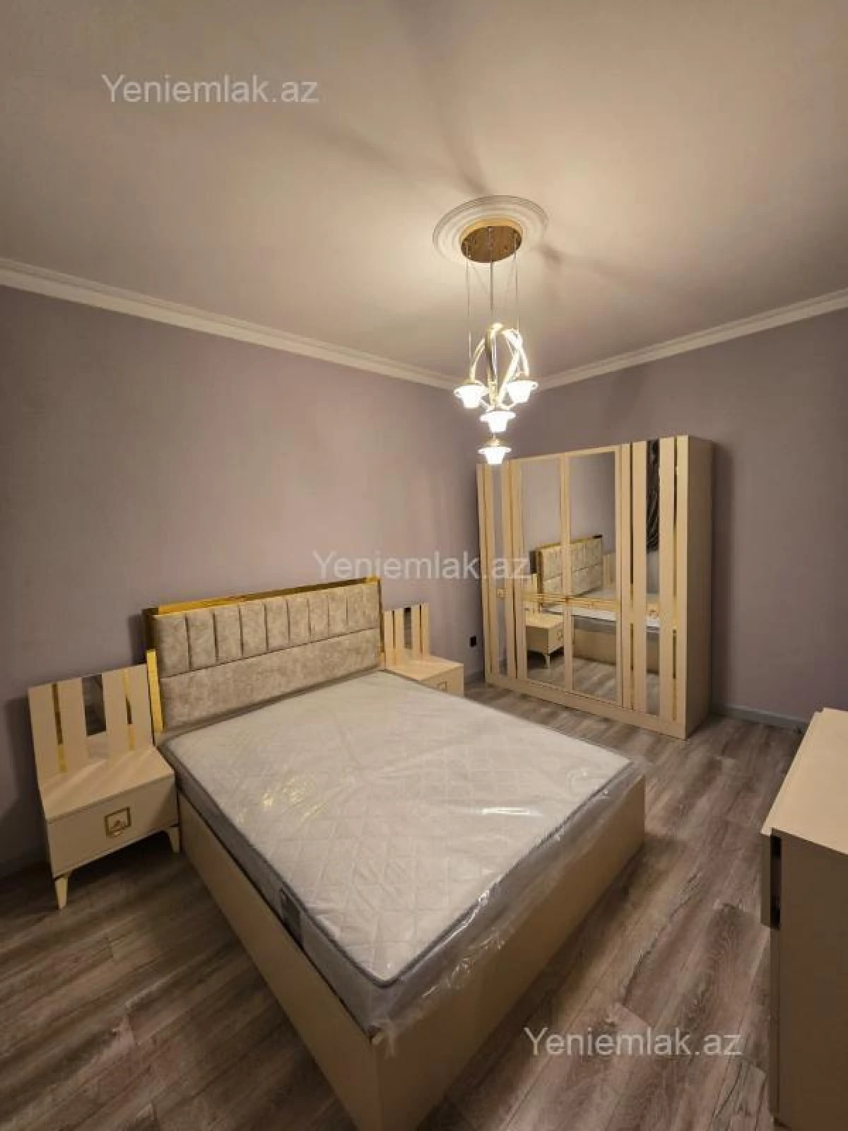 Satılır 2 otaqlı köhnə tikili 60 m²