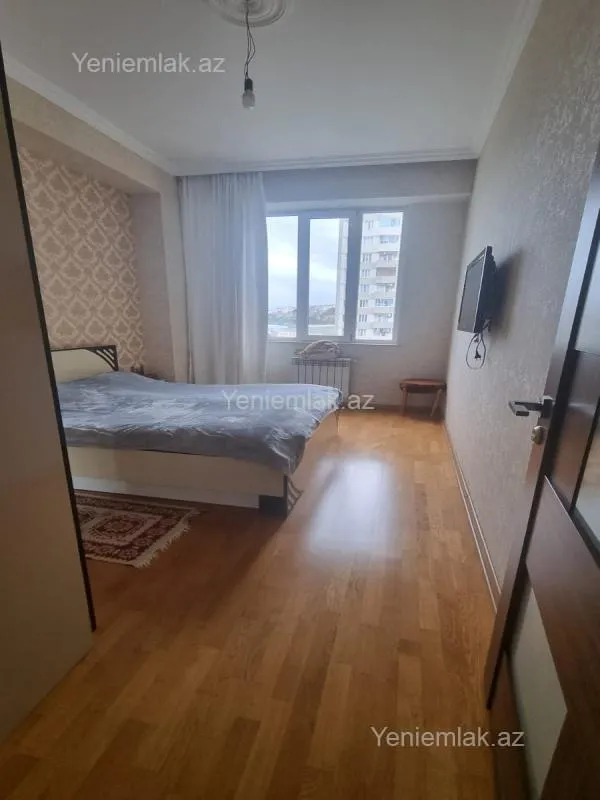 Satılır 2 otaqlı yeni tikili 70 m²