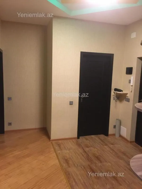Satılır 2 otaqlı yeni tikili 73 m²