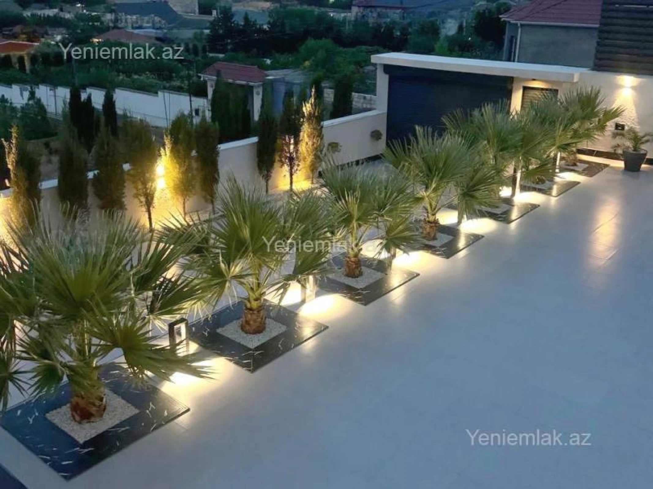 Satılır 6 otaqlı həyət evi 300 m²