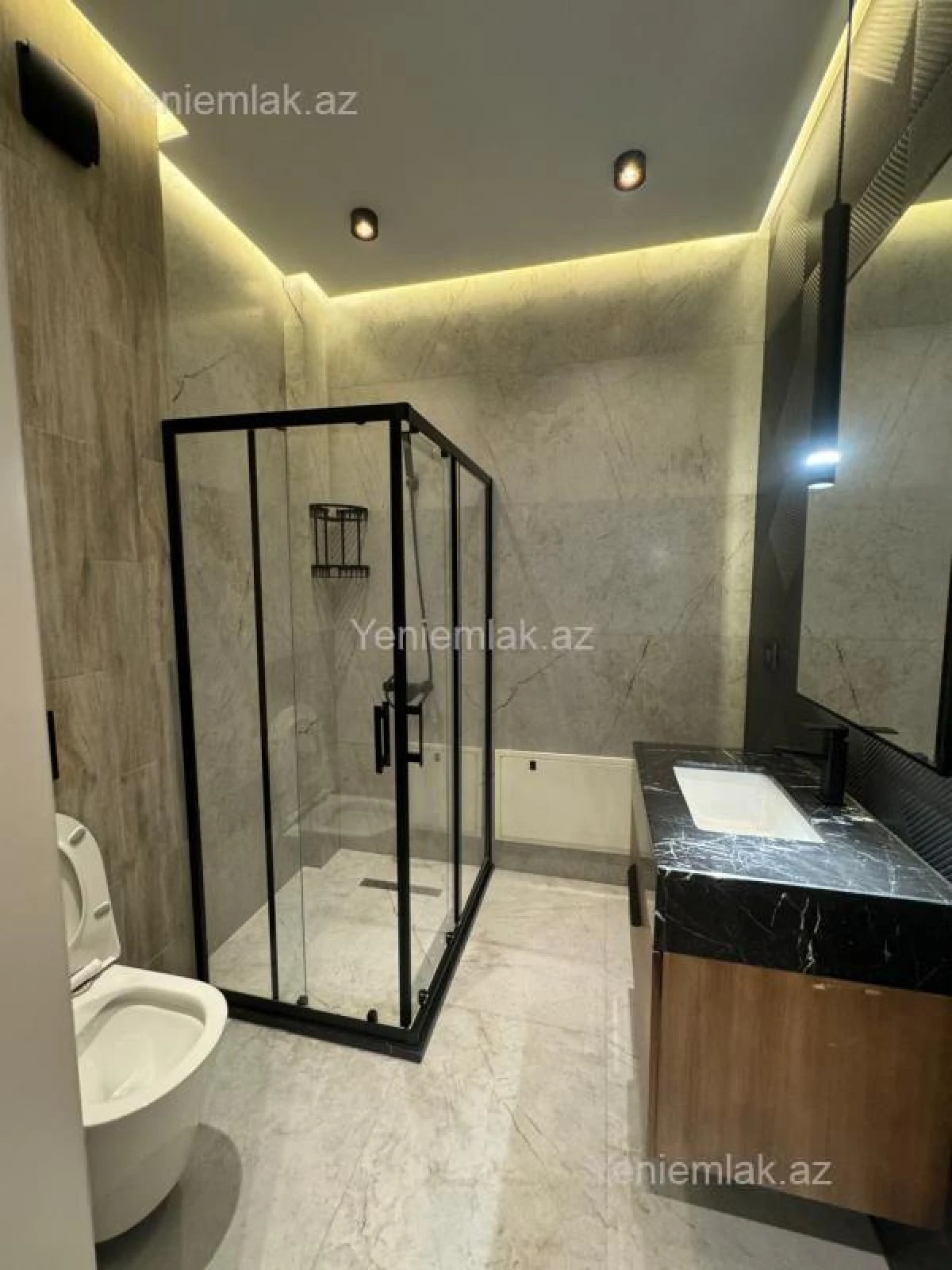 Satılır 6 otaqlı həyət evi 300 m²