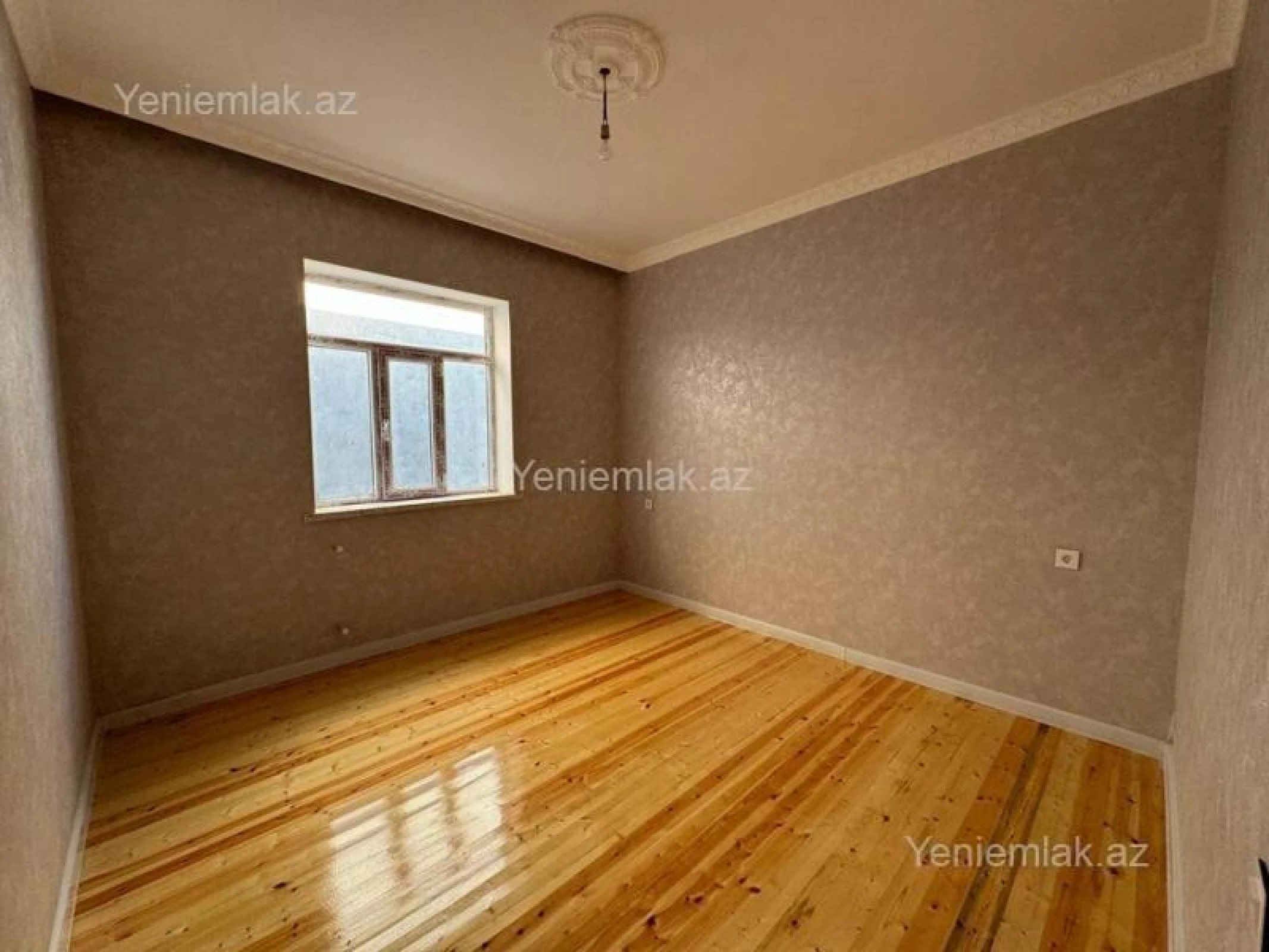 Satılır 2 otaqlı yeni tikili 50 m²