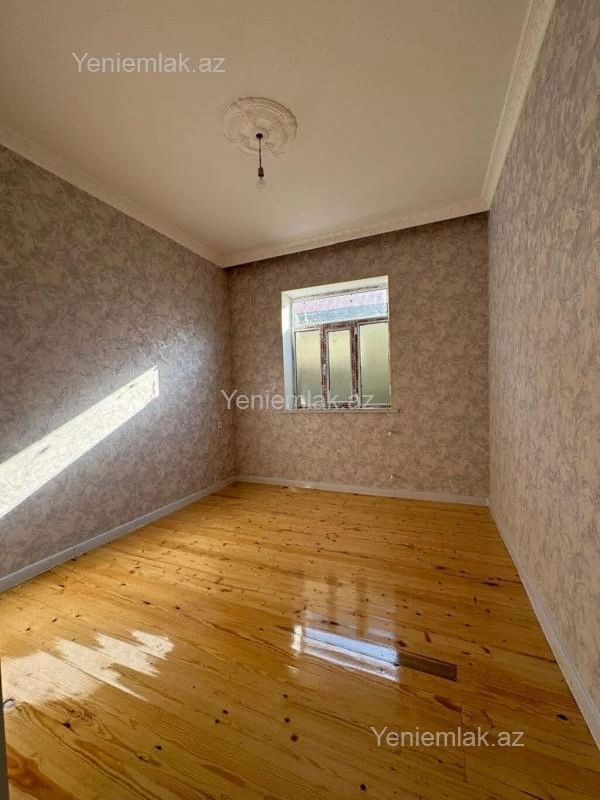 Satılır 2 otaqlı yeni tikili 50 m²