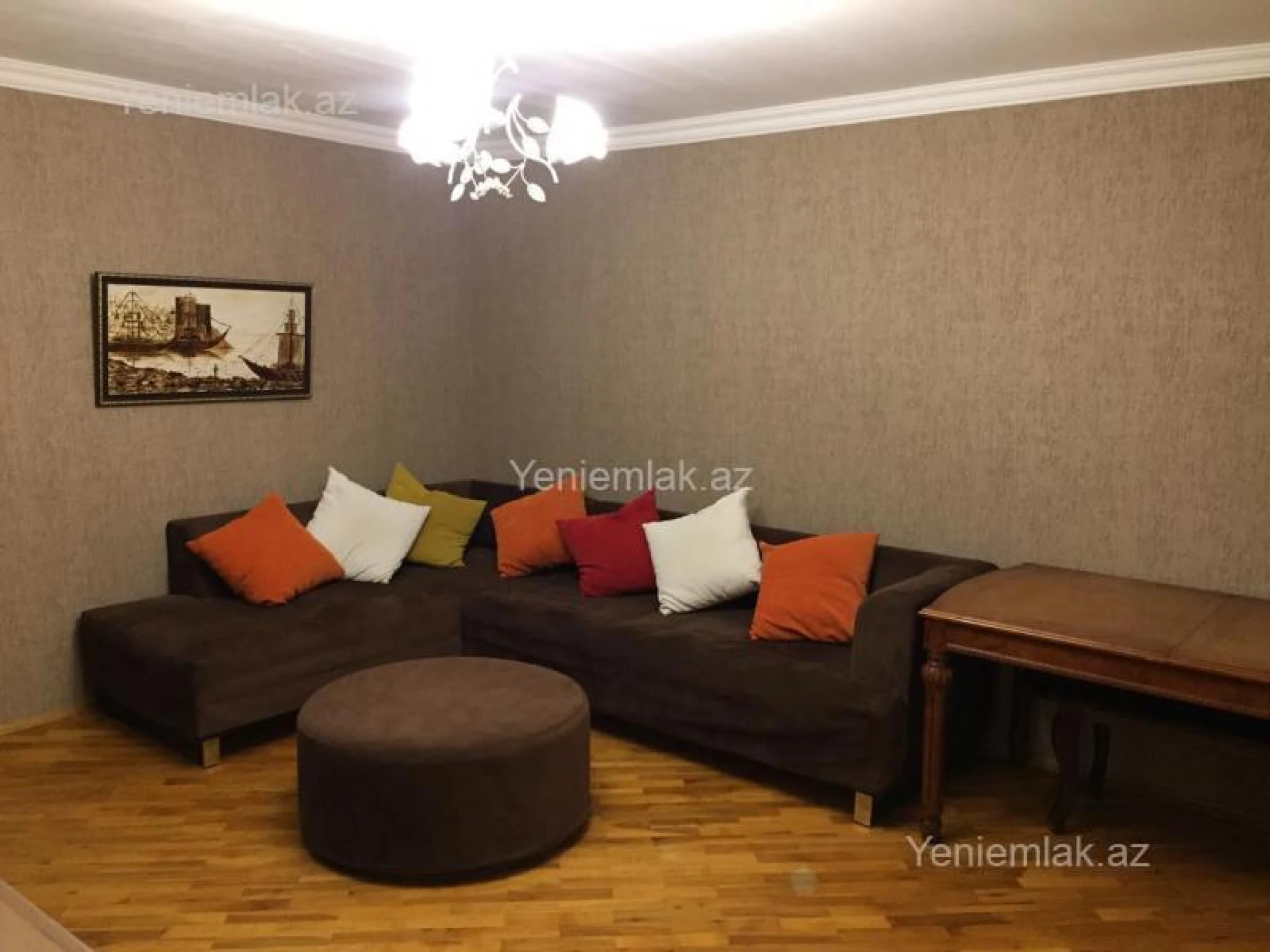 Satılır 3 otaqlı köhnə tikili 110 m²