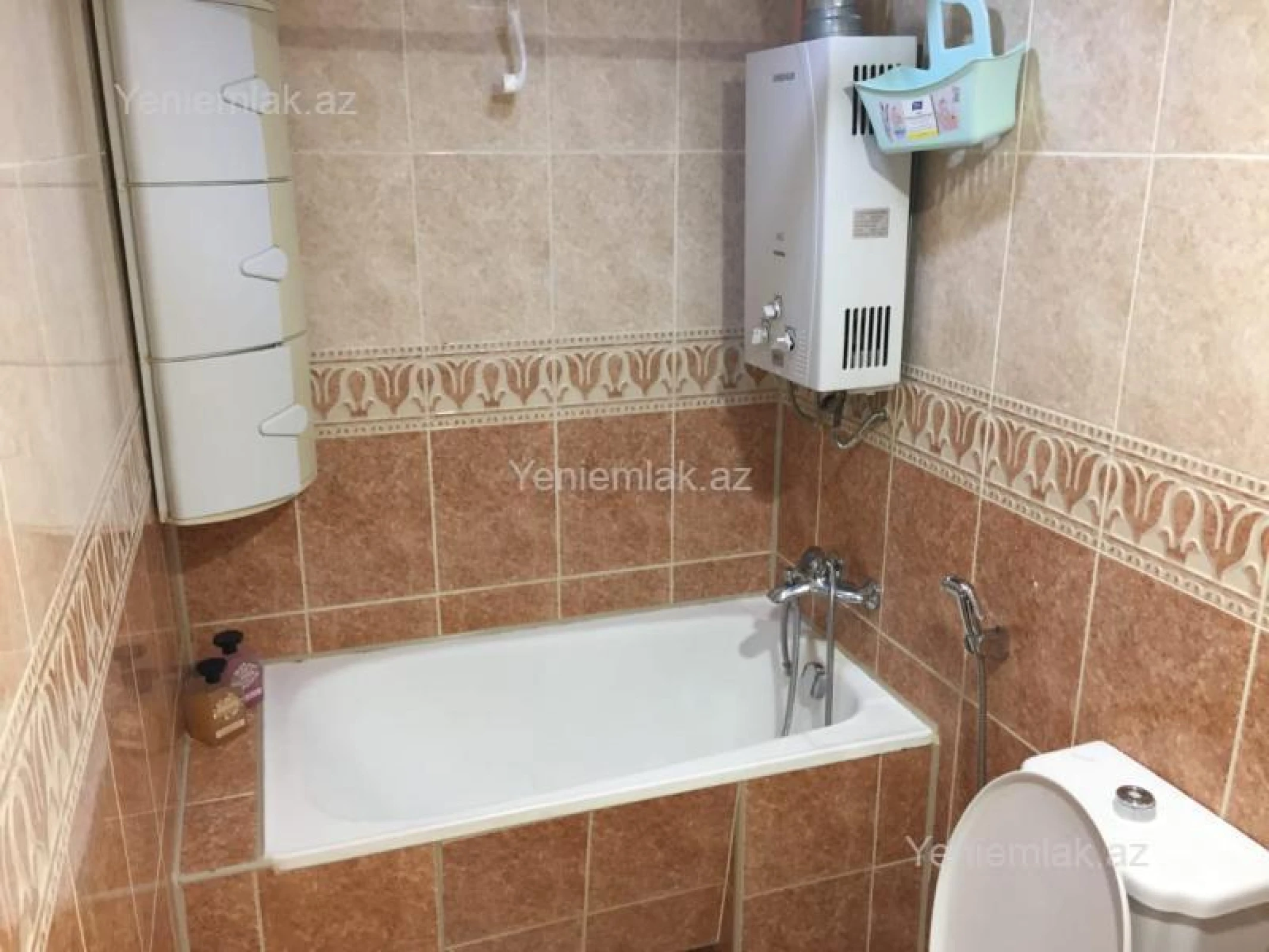 Satılır 3 otaqlı köhnə tikili 110 m²