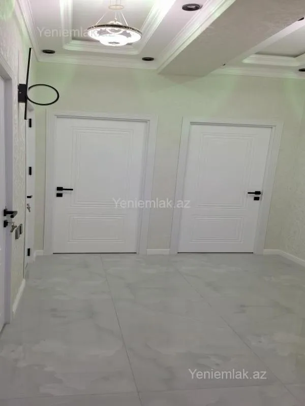 Satılır 3 otaqlı yeni tikili 82 m²